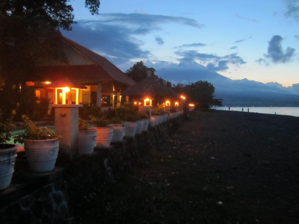 Kembali Beach Bungalows Amed Eksteriør bilde