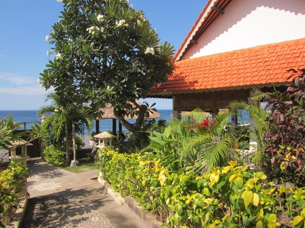 Kembali Beach Bungalows Amed Eksteriør bilde